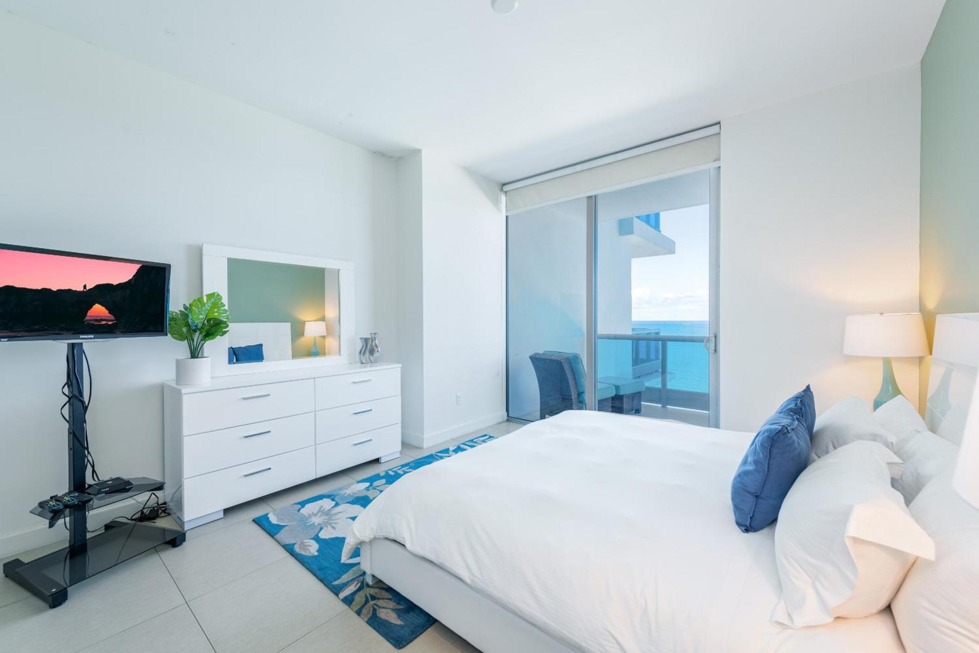Bluebird Suites Monte Carlo マイアミビーチ 部屋 写真