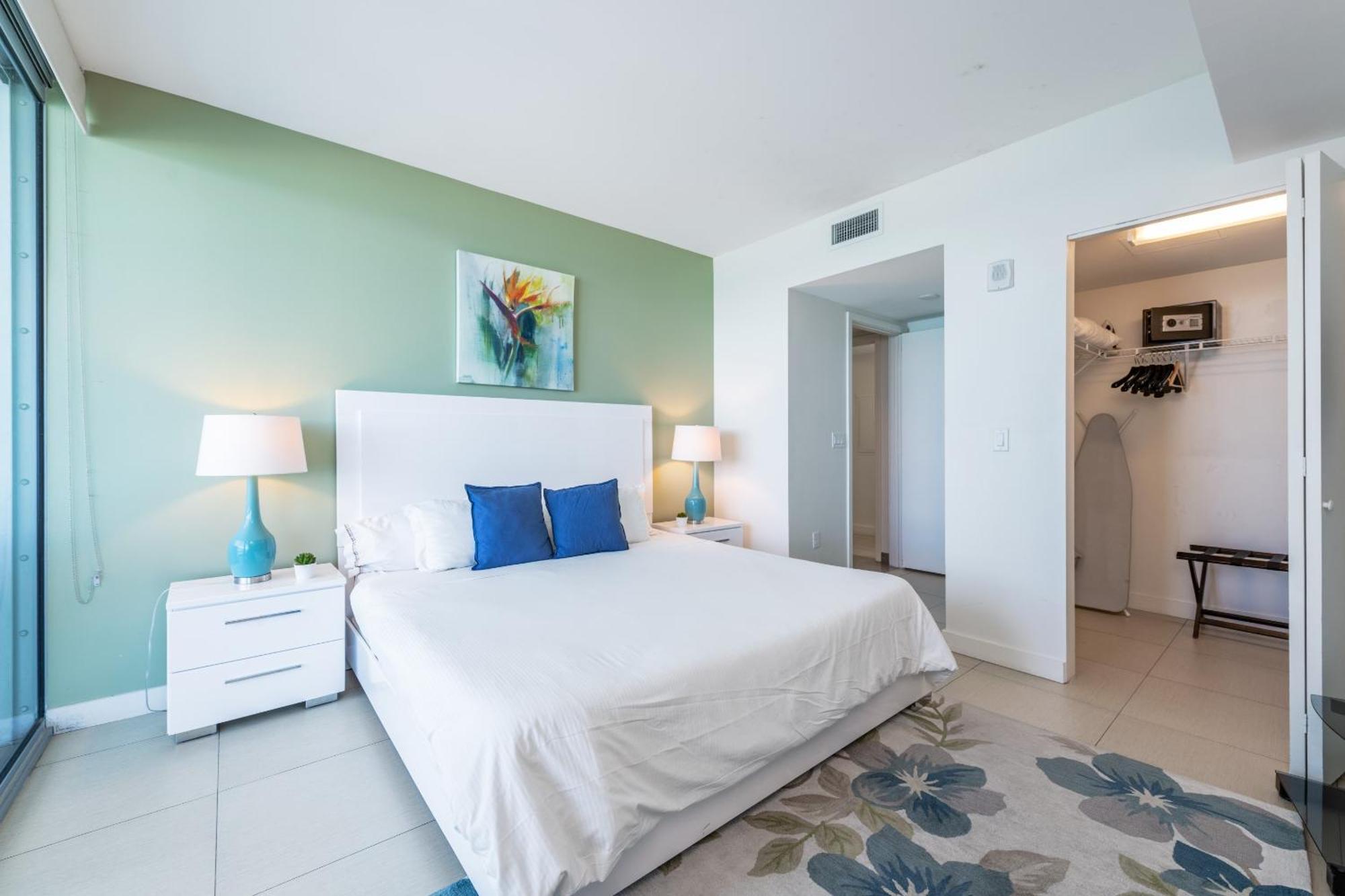Bluebird Suites Monte Carlo マイアミビーチ 部屋 写真